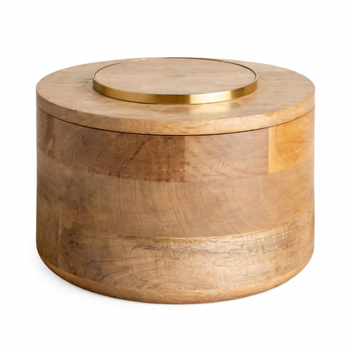 À la fois pratique et esthétique, cette boîte ronde décorative en bois de manguier séduit par son charme naturel et son design authentique. Le bois de manguier, reconnu pour sa robustesse et ses veines uniques, apporte une touche chaleureuse et élégante à votre intérieur.