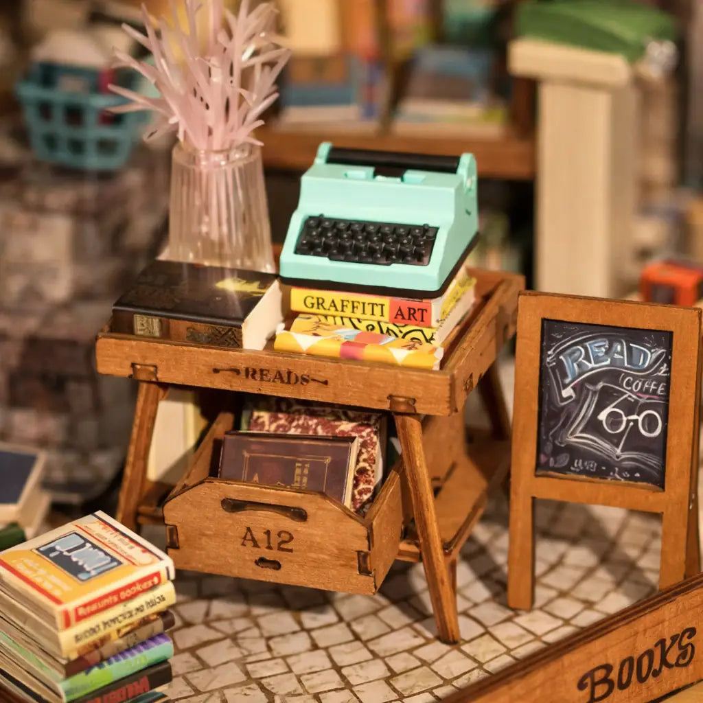 Créative et pleine de charme, la librairie d’angle DIY Robotime est une maquette miniature à assembler soi-même, conçue pour s’intégrer parfaitement dans un angle de bibliothèque ou d’étagère. Véritable objet décoratif, elle crée l’illusion d’un petit univers caché entre vos livres.